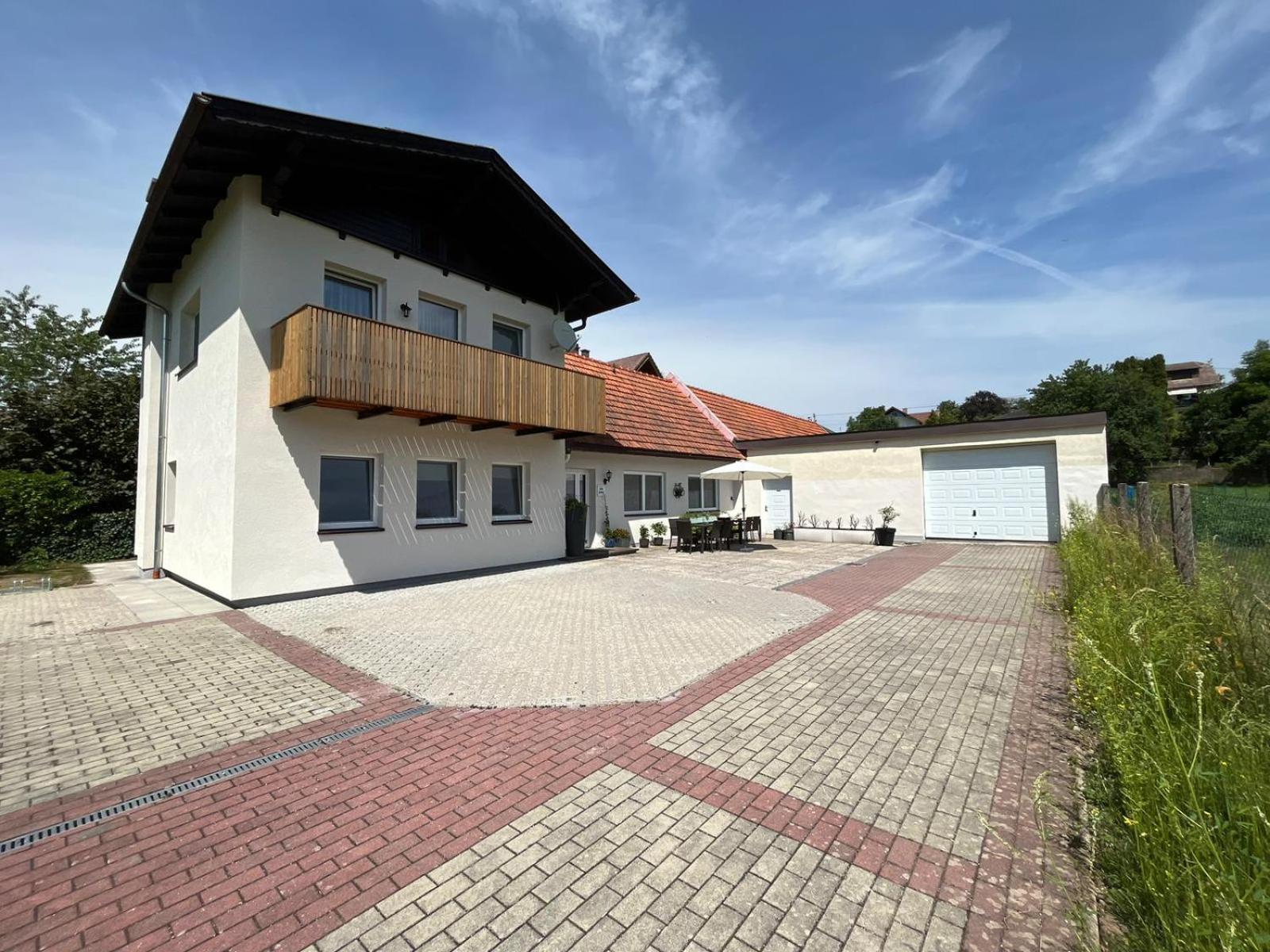 Danner Familien-Ferienwohnungen Schoerfling Am Attersee エクステリア 写真